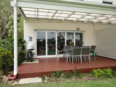 Noosa Entrance Waterfront Resort - 355