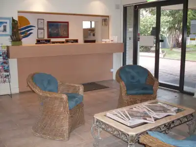 El Lago Waters Motel - 6