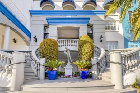 Best Western Plus Marina Shores - 22