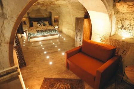 Tale Cave INN - 24