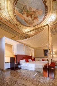 Ruzzini Palace - 176