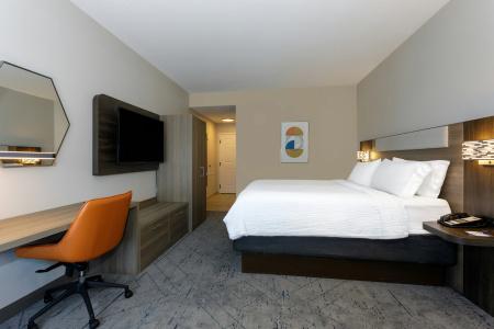 Holiday Inn Express Tampa N I-75 - University Area by IHG - 4