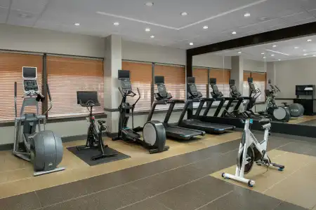 Embassy Suites Winston-Salem - 20