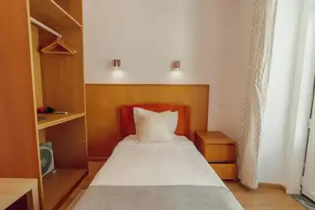DownTown Guest House - 67