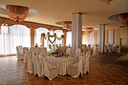 Druzhba and Restaurant - 16