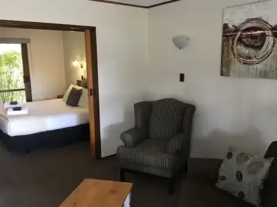 Half Moon Bay Motel - 142
