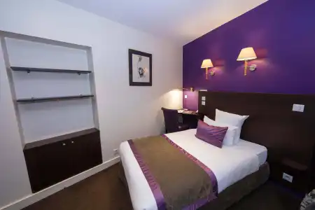 Queens Boutique - 3