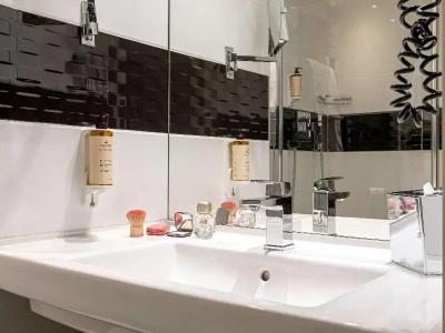 Mercure Paris Place d'Italie - 41