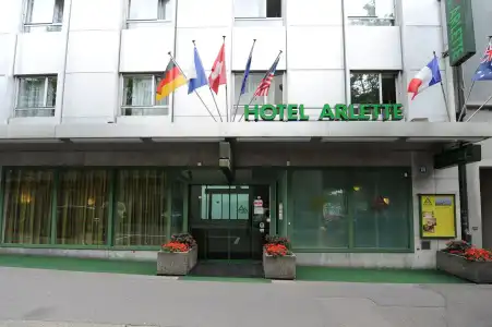Arlette Am Hauptbahnhof - 0