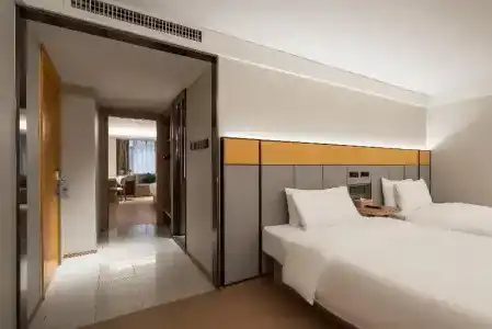 Ji Guangzhou Sports Center Tianhe North Road - 152