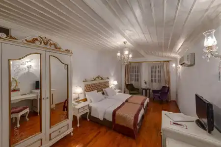 Tuvana - Special Class - 15