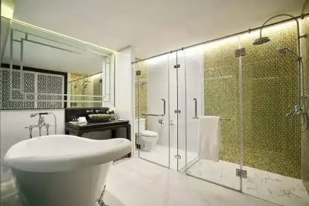 Mövenpick Myth Patong Phuket - 6