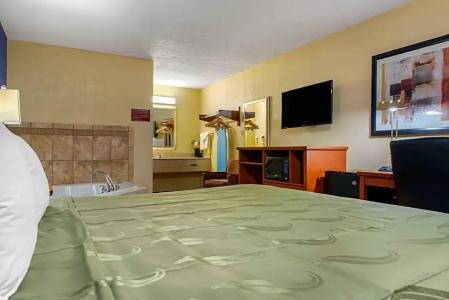 Quality Inn Columbus-East - 89