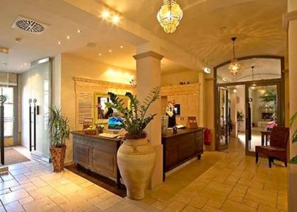 Hirschen in Freiburg-Lehen - 1