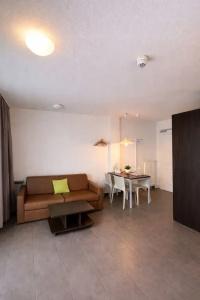 Bayers Boardinghouse & - 156