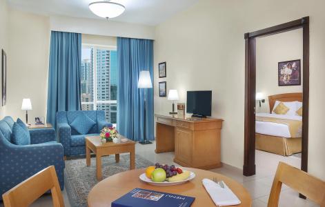 Golden Tulip Sharjah Apartments - 2