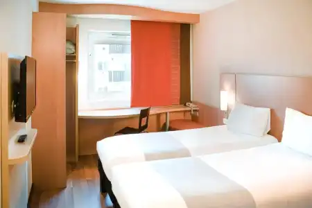 ibis Gyor - 2