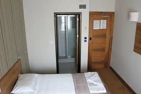 Grand Laleli - 19