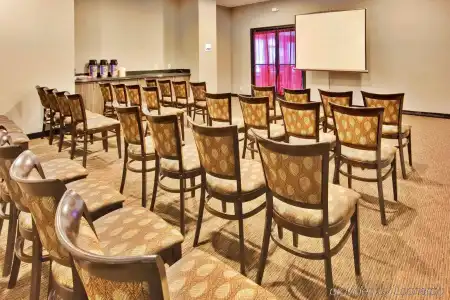 Holiday Inn Express Los Angeles Airport by IHG - 17