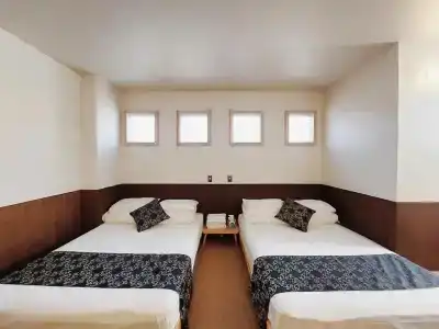 Poly Hostel 2 Namba - 69