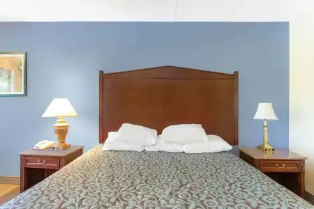 Red Roof Inn Baltimore - 5