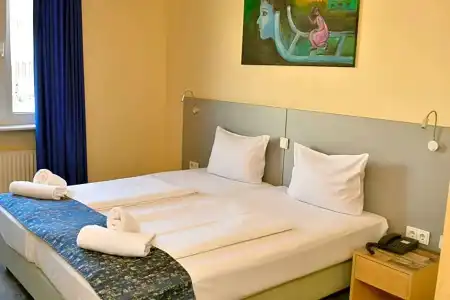 Münchner Hof - 57