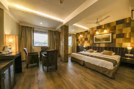 Maharana Inn Chembur - 11