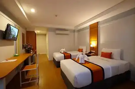 Anya Nana at Sukhumvit - 56