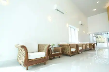 Convenient Grand (SHA Extra Plus) - 12