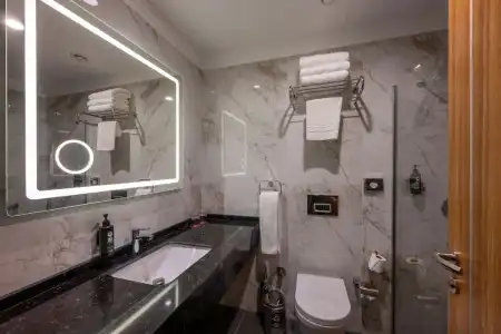 Ramada & Suites by Wyndham Istanbul Sisli - 39