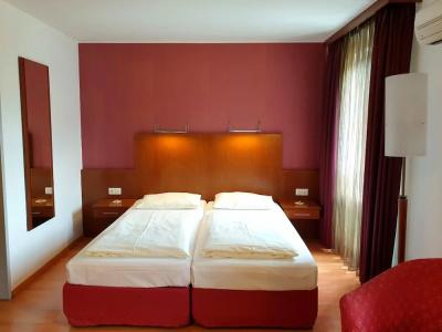 Via Roma - 78
