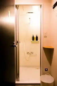 Nui. Hostel & Bar Lounge - 7
