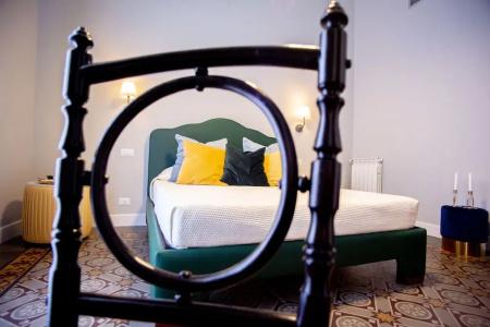 Suite 35 - 26