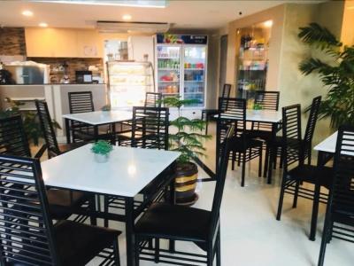 The Lux Ladprao 10 - 19