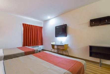 Motel 6 Dallas - Irving DFW Airport South - 3