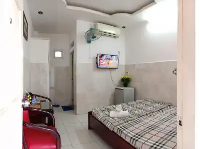 Lan Anh - 23