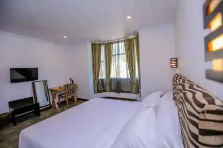 Huddle - 15