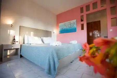 John & Mary's Studios - 39