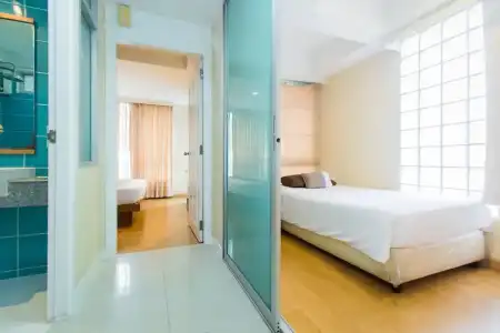 Silom convent garden - 79