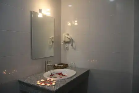 Lavender Resort - 8