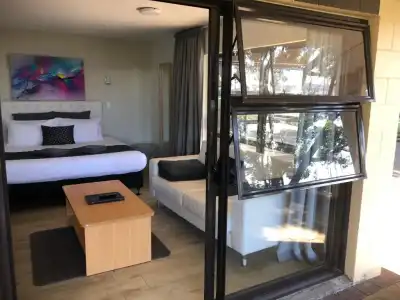 Half Moon Bay Motel - 146