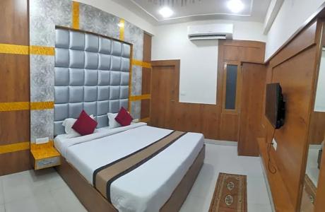 Bedweiser Backpackers Hostel - 35