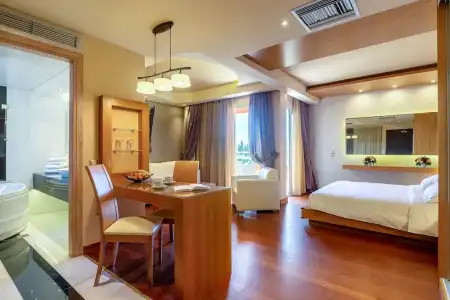Oasis Apartments - 25