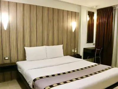 Swana Bangkok - 76