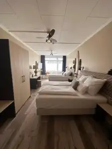 Aqua & Hostel - 33