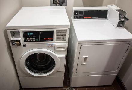 Garner Topeka West, by IHG - 23