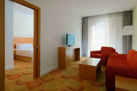 Courtyard by Marriott Budapest City Center - 81