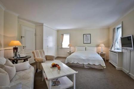 & Restaurant Jörg Müller - 8