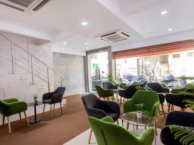 Beehive Central - 25
