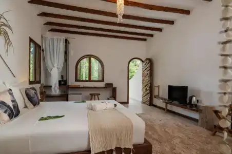 Bliss Praslin - 78
